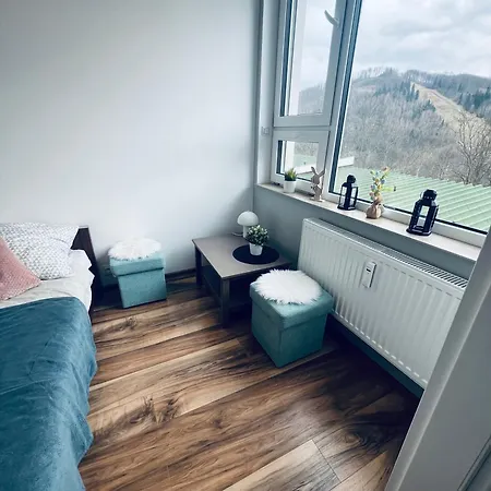 Przy Rownicy 2-pokojowy アパート ウストロン