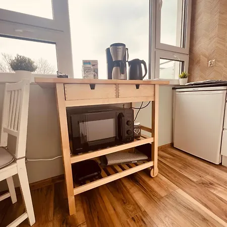 Przy Rownicy 2-pokojowy ウストロン